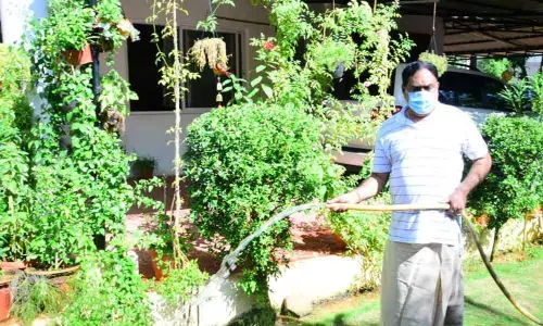 Errabelli Dayakar Rao home quarantine