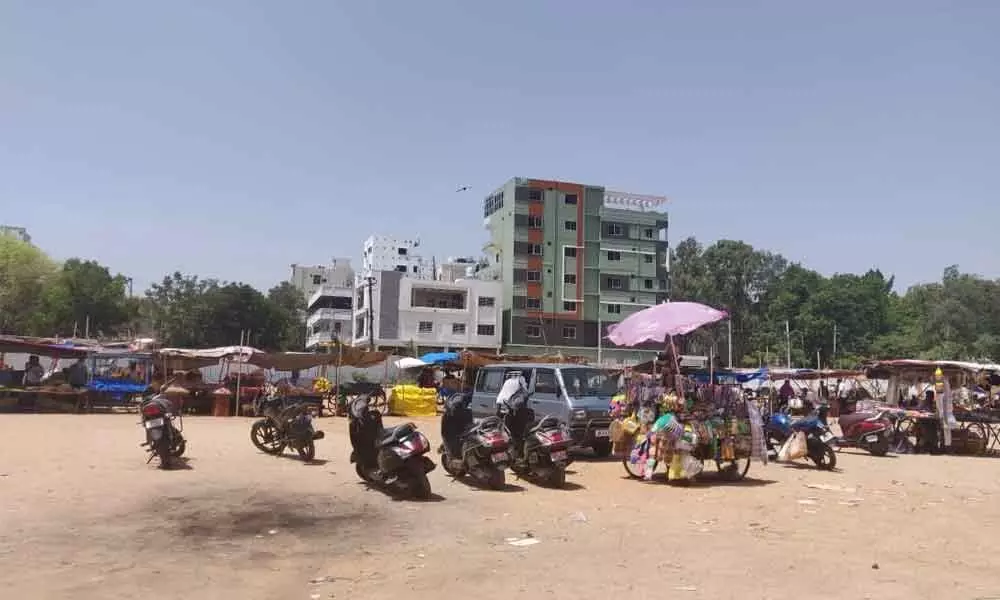 Hyderabad: Youth fret & fume as playgrounds turn tarkaari bazaars