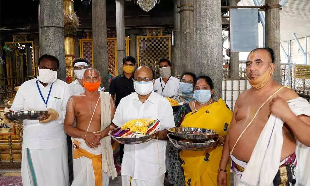 Special pujas performed to the puja materials and Prasadams meant to be dispatched to the Grihastha devotees, by TTD CE M Ramesh Reddy in Tiruchanoor temple on Monday