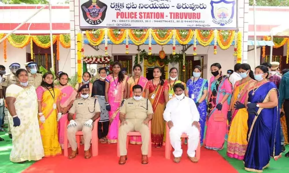 SP M Ravindranath Babu, MLA K Rakshana Nidhi and others at the renovated Tiruvuru police station in Krishna district on Wednesday