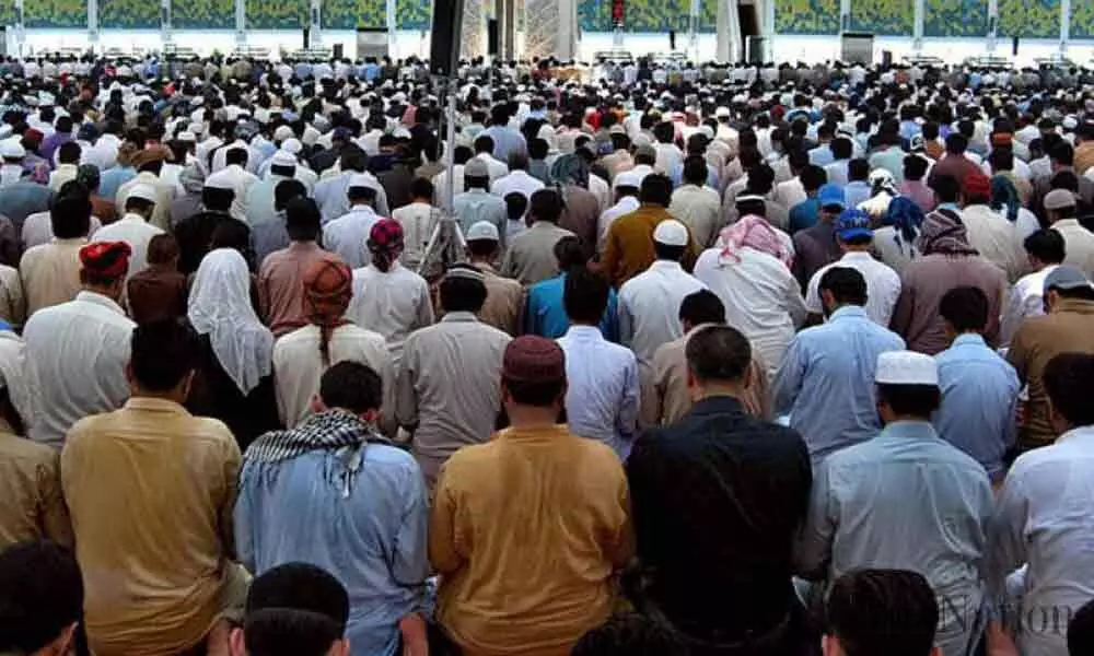 Karnataka Wakf board permits namaz in mosques on Eid