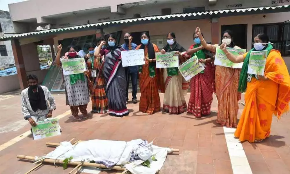 Amaravati Mahila JAC leaders staging a protest at the JAC office in Vijayawada on Sunday
