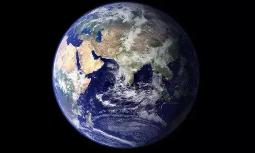 Cooling of Earth caused by eruptions, not meteors