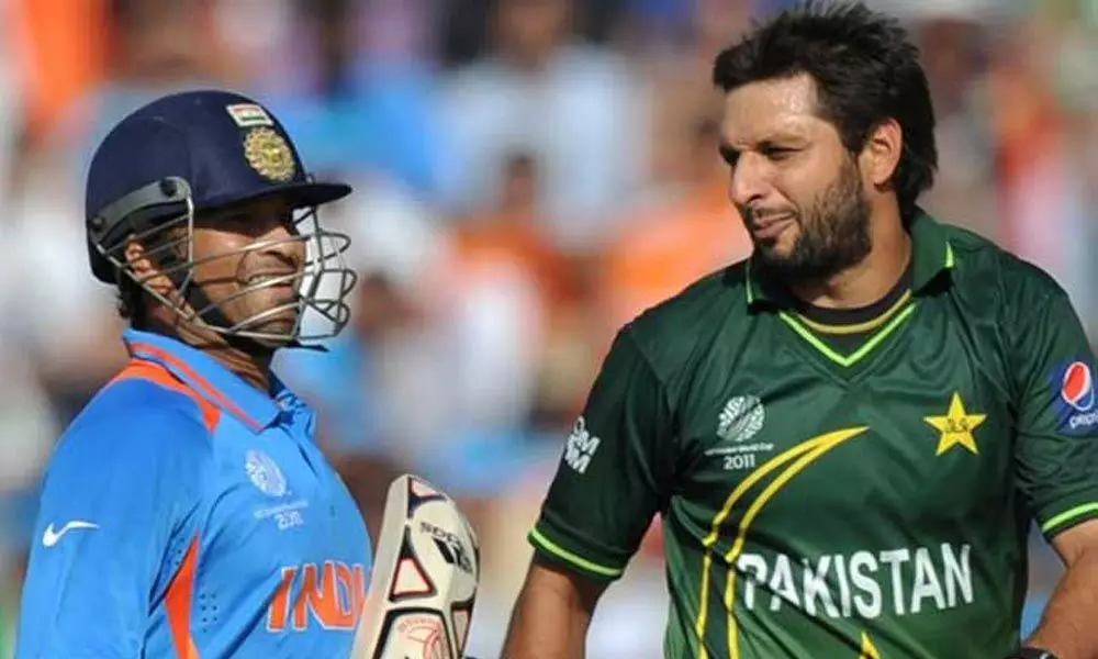 Shahid Afridi used Sachin Tendulkars bat to score 37-ball ton, reveals Azhar Mahmood