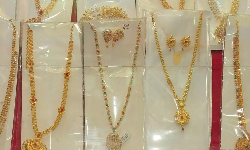 Demand shoots up for one-gram gold ornaments