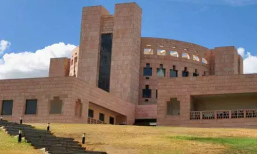 Andhra government signs MoU with ISB