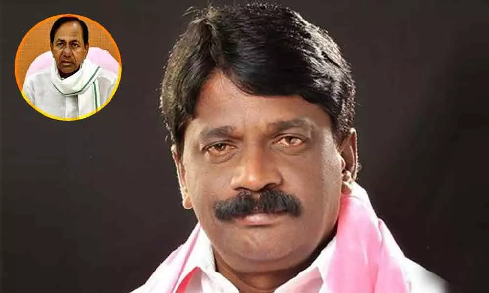 CM KCR condoles demise of Dubbaka MLA Solipeta Ramalinga Reddy