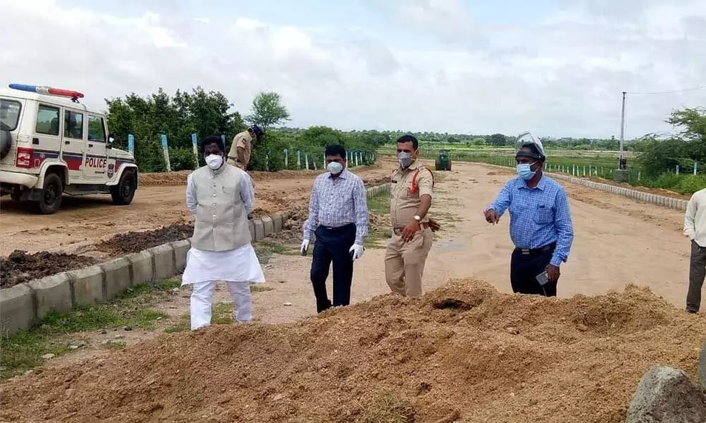 State SC, ST Commission members at Tirumalapur village, where a Dalit farmer was crushed to death under a lorry recently