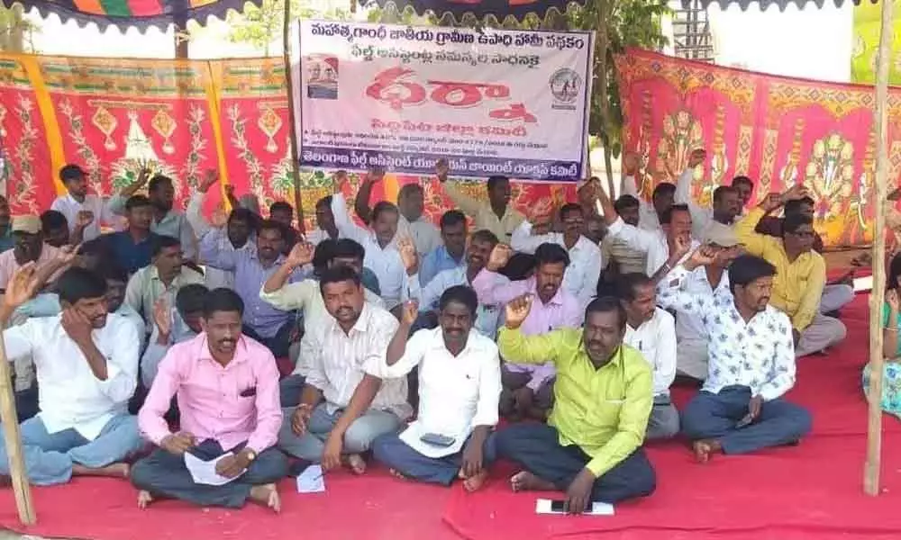 ‘Govt ignoring field assistants’ offer to call off strike is undemocratic
