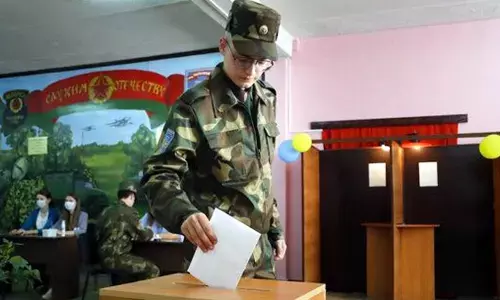 Belarus strongman president faces strong election challenge