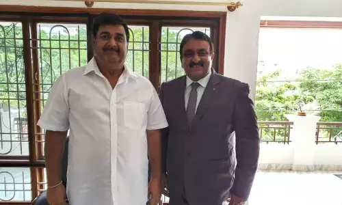 Arun Bhavani Kondur, CEO of Aasrayam Projects, calling on Deputy Chief Minister Dharma Krishna Das in Vijayawada on Monday