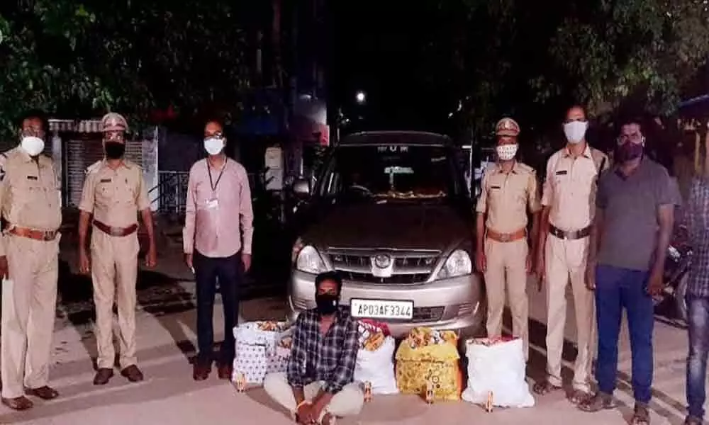Tirupati SEB arrests three persons including a scribe in Liquor Transport case