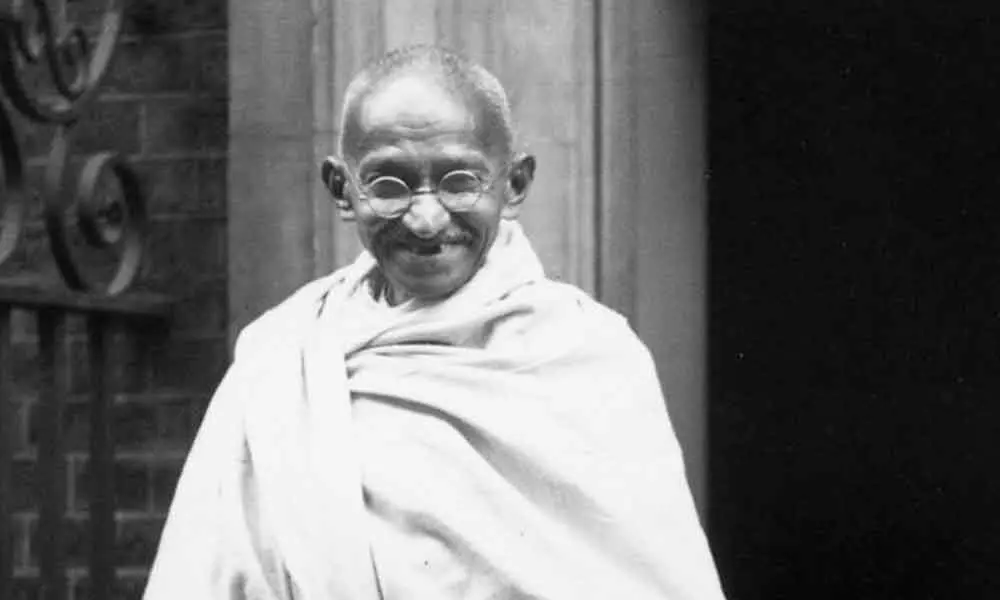 Bapu’s glasses to go on sale in UK