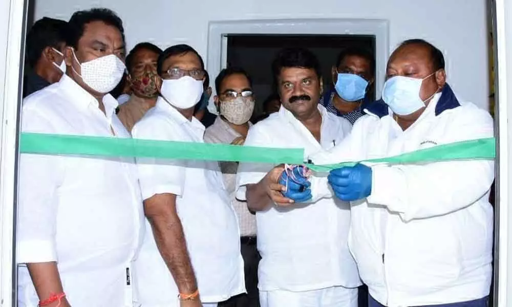 Ministers Talasani Srinivas Yadav and Gangula Kamalakar inaugurating frozen semen quality confirmation laboratory in Karimnagar