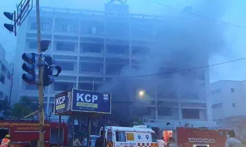 Swarna Palace fire accident in Vijayawada