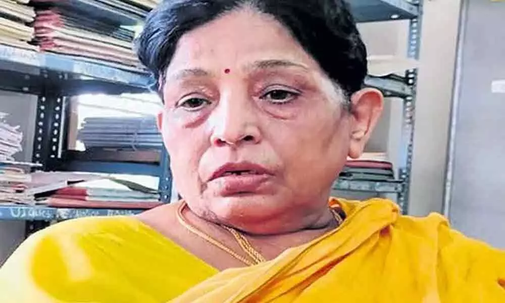 Fake IAS officer Vijaya Lakshmi held for extorting money in Krishna district