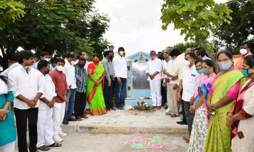 Foundation laid for 6 theme parks