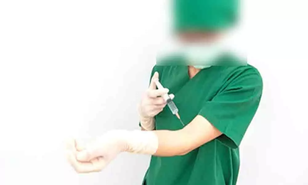 Nurse ends life by injecting poison