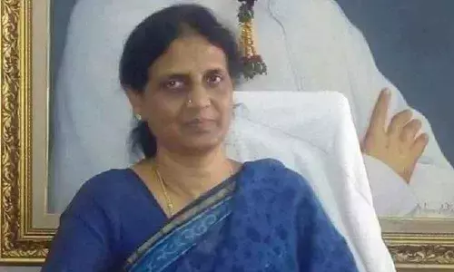 Sabitha inaugurates e-office system in Ranga Reddy district