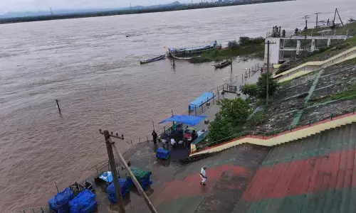 Water level in river Godavari increasing steadily in Bhadrachalam in following heavy rains for the past three days