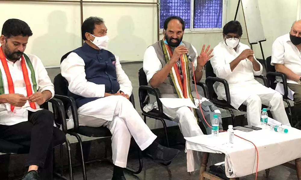 TPCC chief and MP N Uttam Kumar Reddy flanked by  CLP leader Bhatti Vikramarka, MP Revanth Reddy, former Council Floor leader Mohd Shabbir Ali