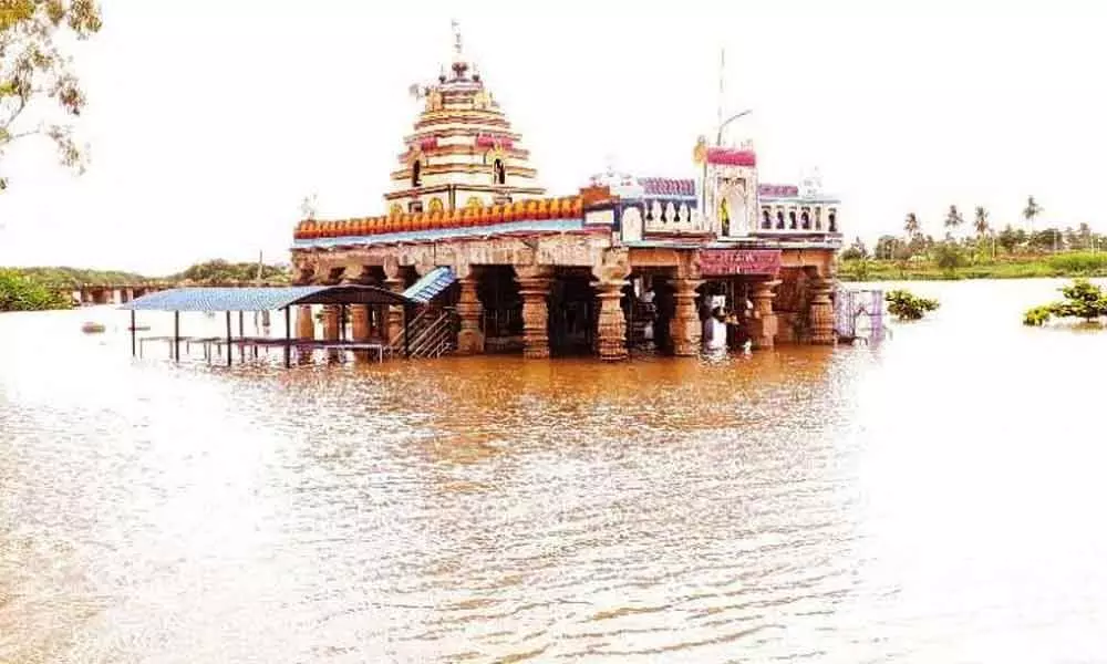 Temples, bridges submerged in North Karnataka floods