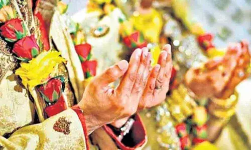 Muslim functions returning to night mode