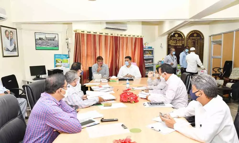 Mayor Dr Bonthu Ram Mohan holds meeting with Wakf Board