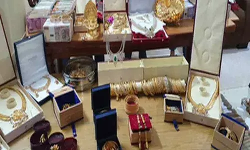 CID raids house of former APCO chief, seizes Rs 1 cr cash, gold