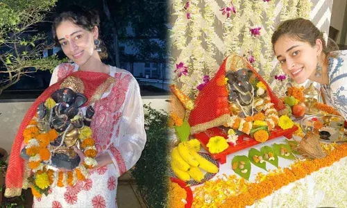 Bollywood Actress Ananya Pandey Happily Bids Adieu To Ganapati Bappa