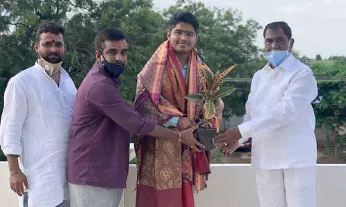 Shadnagar MLA Anjaiah Yadav felicitates civils rank holder Shashikant