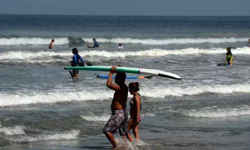 Bali postpones plan to welcome international visitors