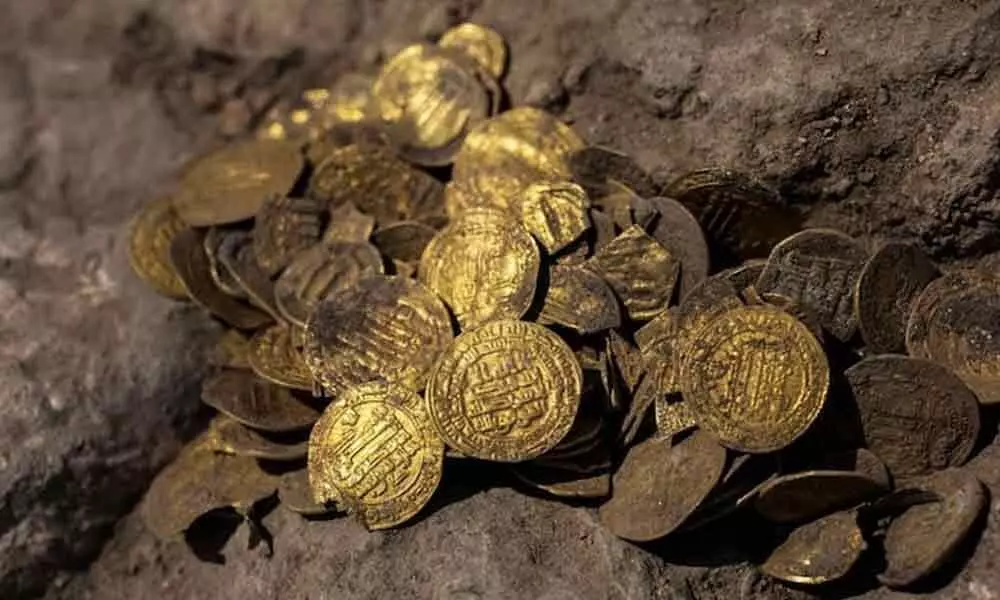 Youths discover trove of 1,000-year-old gold coins in Israel