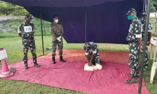 Army doctors train police constable trainees