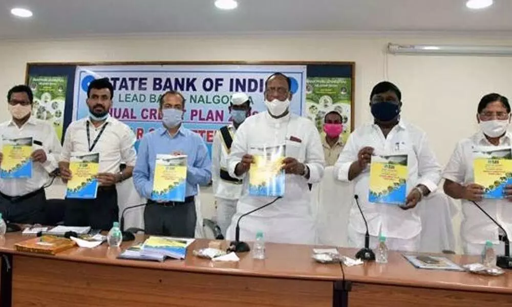 TS Legislative Council Chairman Gutha Sukender Reddy releasing the annual credit plan of 2020-21