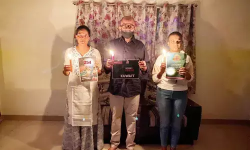 Voleti Divakar, convener of Telugu Parirakshana Samiti, expressing solidarity with the Amaravati farmers in Kuwait on Thursday