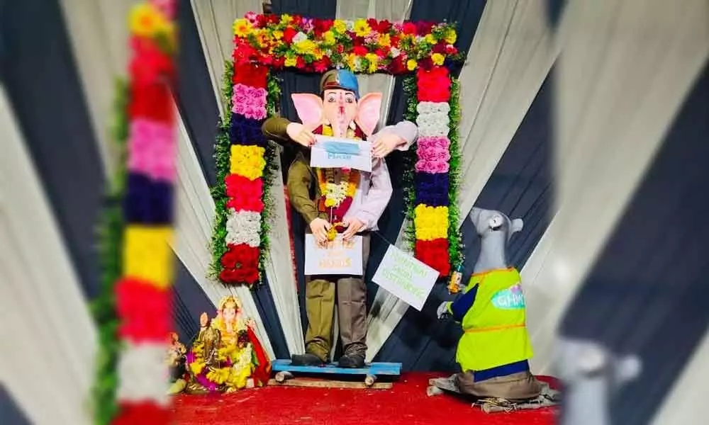 Novel Ganesha idol sends social message
