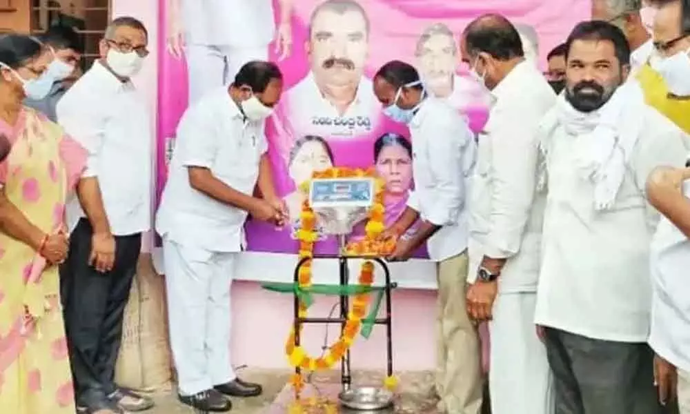 Minister Koppula Eshwar inaugurates ration shop