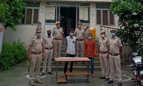 Husband murdered in front of pregnant wife