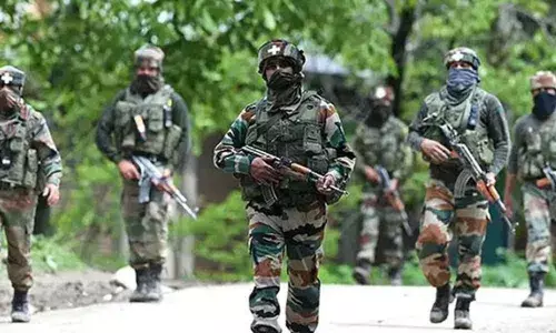 Soldier, 3 militants killed in South Kashmirs Pulwama