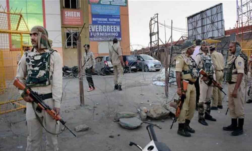 Grenade Attack In Jammu And Kashmir's Baramulla, Six Civilians Injured