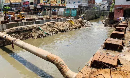 Double whammy for Osmangunj traders