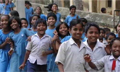 Public health experts seek graded reopening of schools