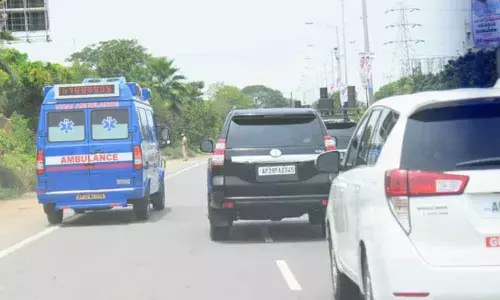 YS Jagans convoy gives way to an ambulance