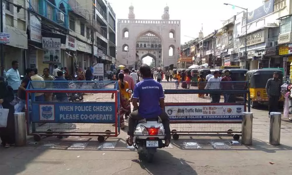 Hydraulic bollards are proposed at three other places –Lad Bazar, Mecca Masjid and Sardar Mahal – to prevent vehicles from getting close to the historic Charminar
