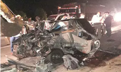 Telangana: 3 killed after car hits stationary lorry in Siddipet