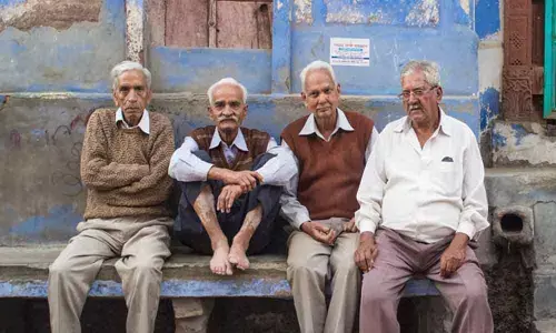 The government took care of the elders of the country, it will issue a helpline number next month