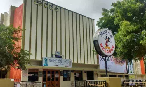 A gloomy picture for theatres