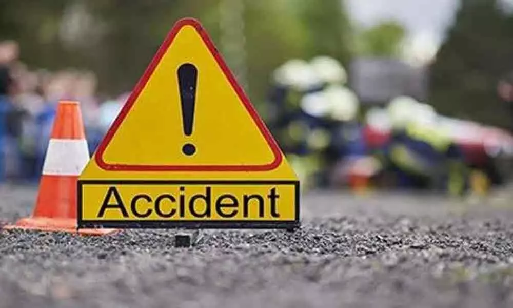 3 labourers killed, 2 injured in road accident in Uttar Pradesh