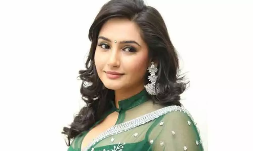 Ragini Dwivedi gets CCB notice, actress says she cannot appear